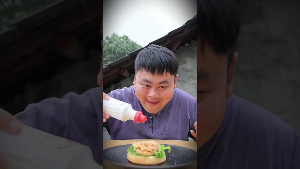 Songsong and Ermao pranked each other with glue