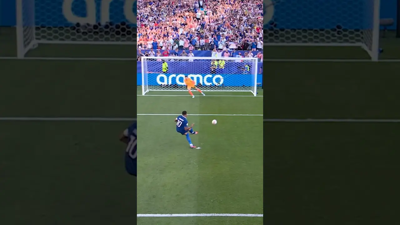 Mbappé nets his 19th FIFA World Cup goal for France! 🤩🇫🇷 #FIFAWorldCupOnYT