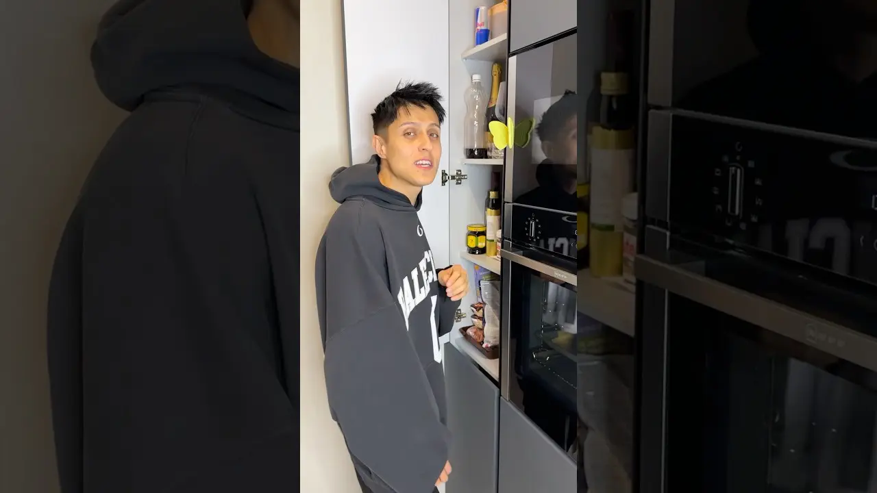 Оцените наглость Макана от 1 до 10😂