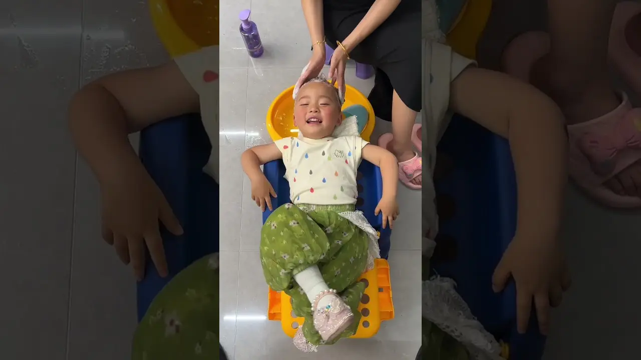 Cool Items! 🥰Multifunctional baby Shampoo Lounge Chair & Dining Chair