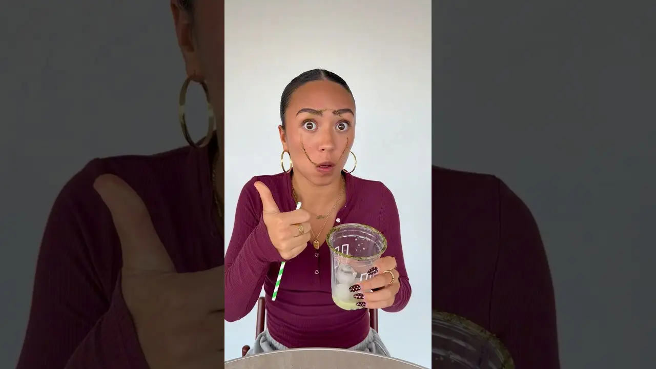 Who’s gonna tell her… 😳😭🤣