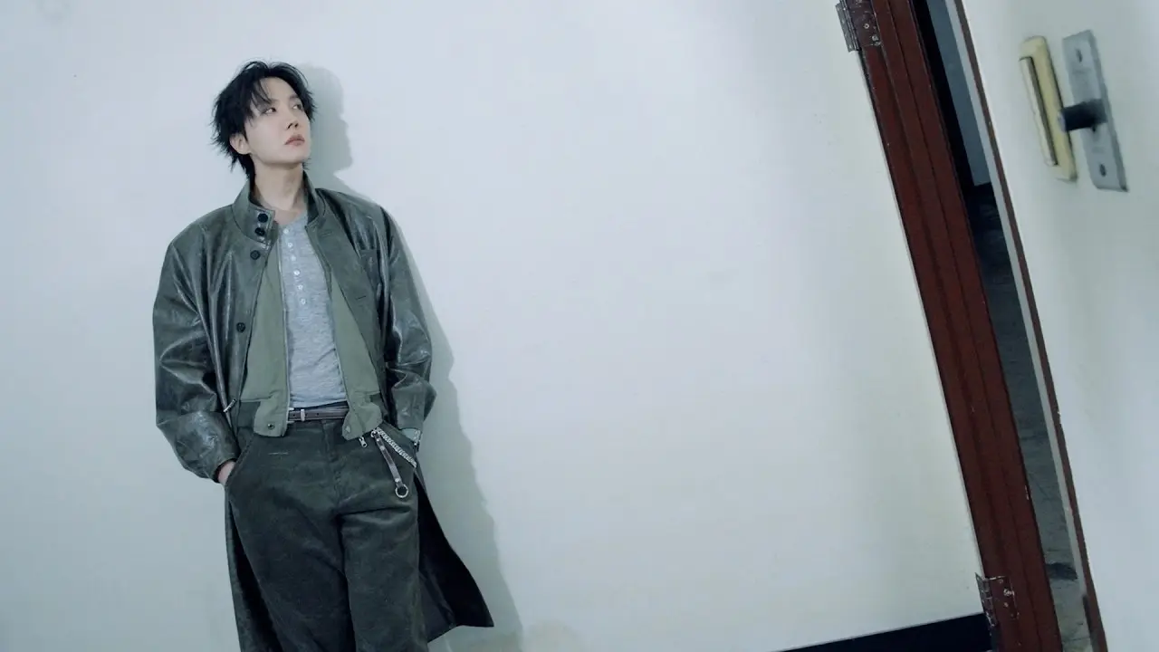 BTS ‘Merry Go Round’ MV Behind the Scenes