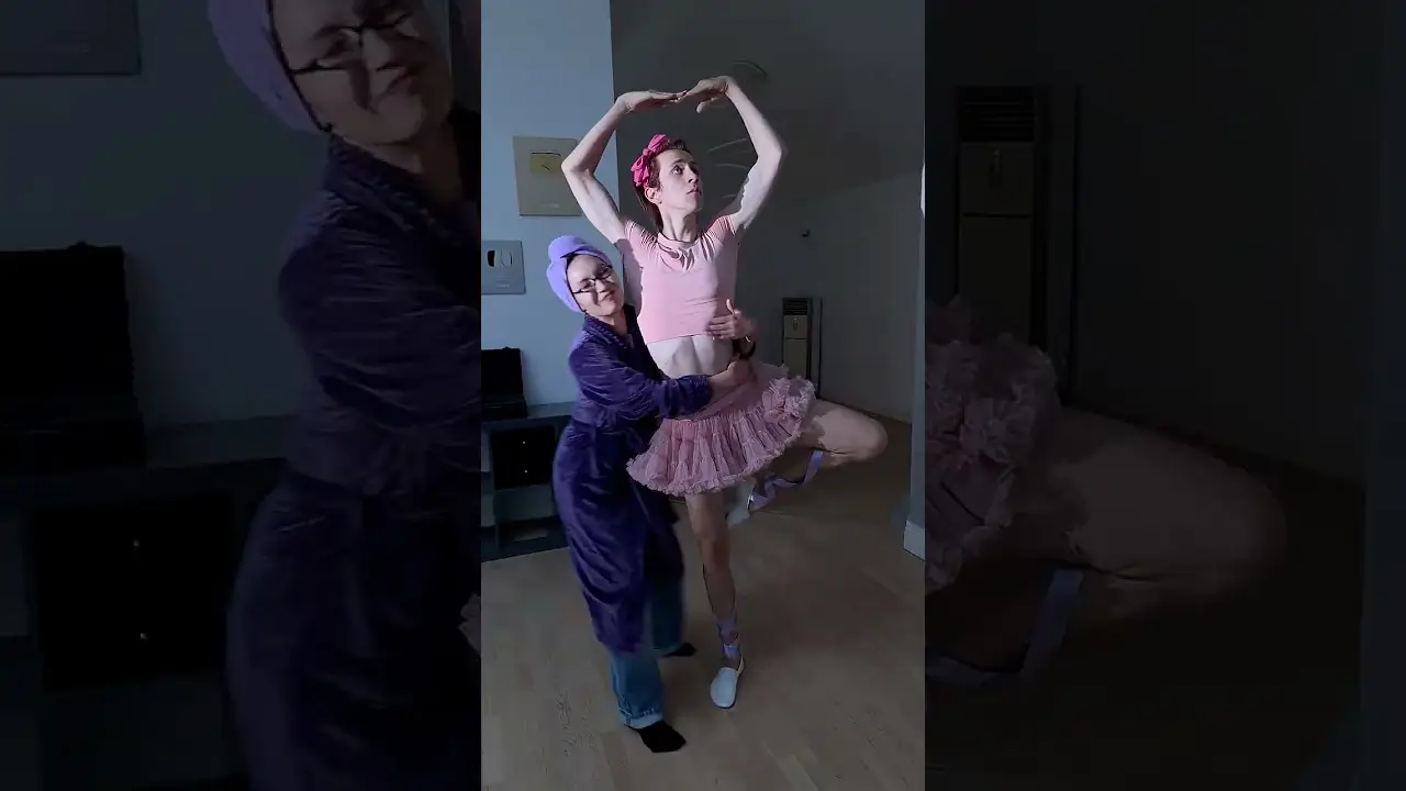 Ballet 🩰 or Boxing 🥊?😁👇