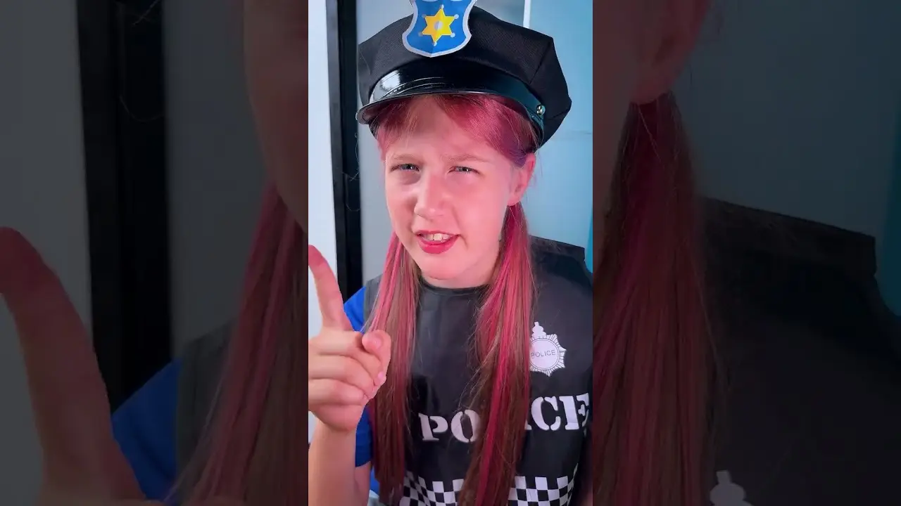 🎥 Why Was Sarah Afraid of the Security Cameras? 🧸 #moralstories