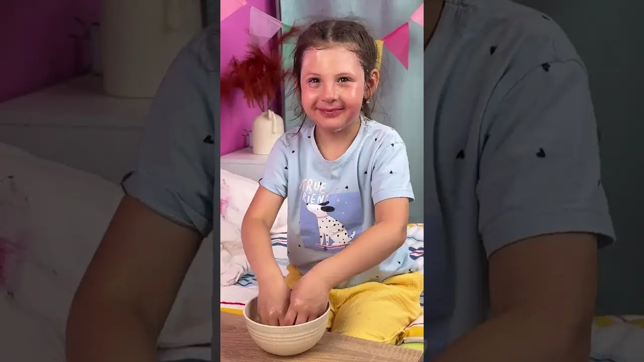 Oops! Dirty Face, Dirty Pillow! 🛏️🫧 Healthy Bedtime Routine #shorts #kids