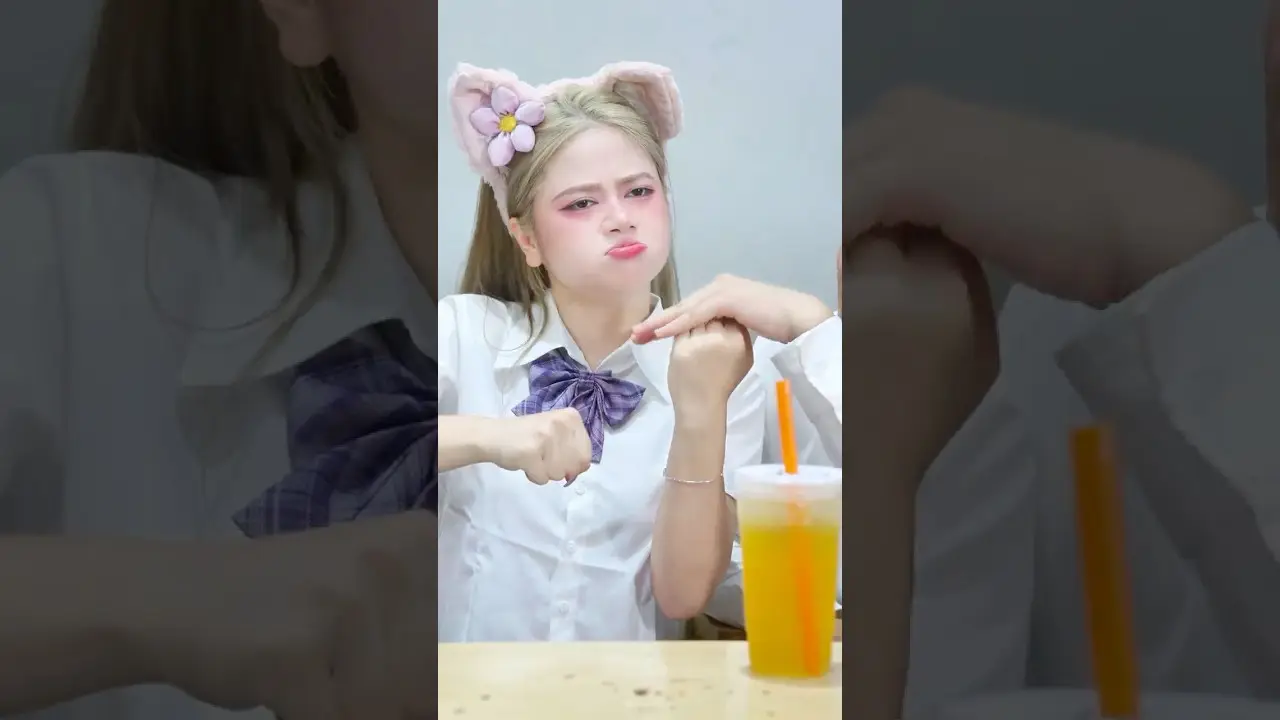 😂 The Cringiest Couple Ever #lilymeow #lilymiumiu #couplegoals #schoolcrush #schooldrama