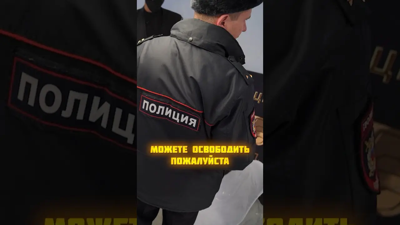 Построили бесплатный банк ,раздаем деньги народу - администрация и полиция хотят задержать нас ч5