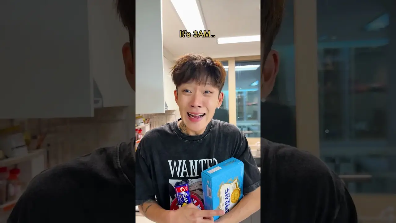 When you're hungry at 3AM🥫👻