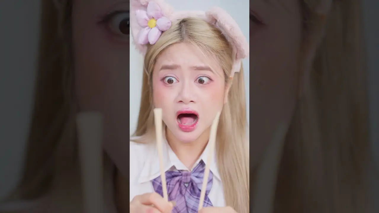 She Learned the Wrong Lesson! 😳💄 #lilymeow #lilymiumiu #couplegoals #schoolcrush #schooldrama