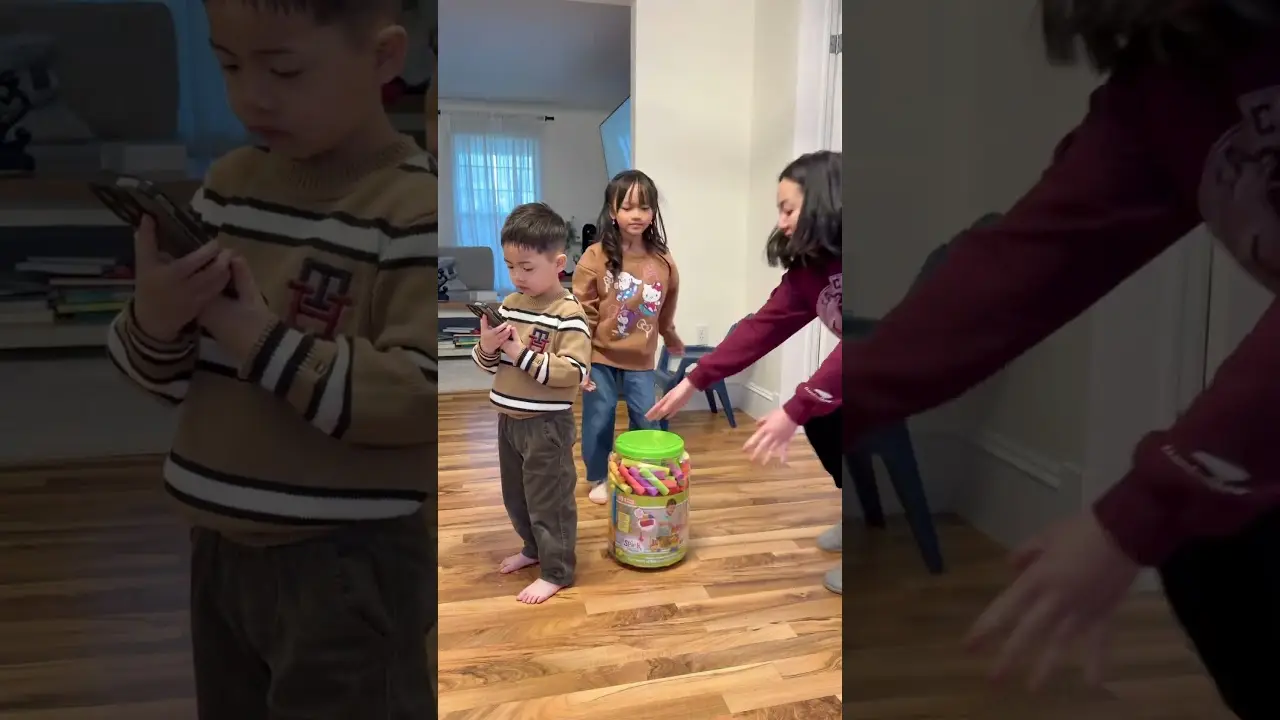 Sister always protects baby brother from danger 👧🏻❤️👶🏻