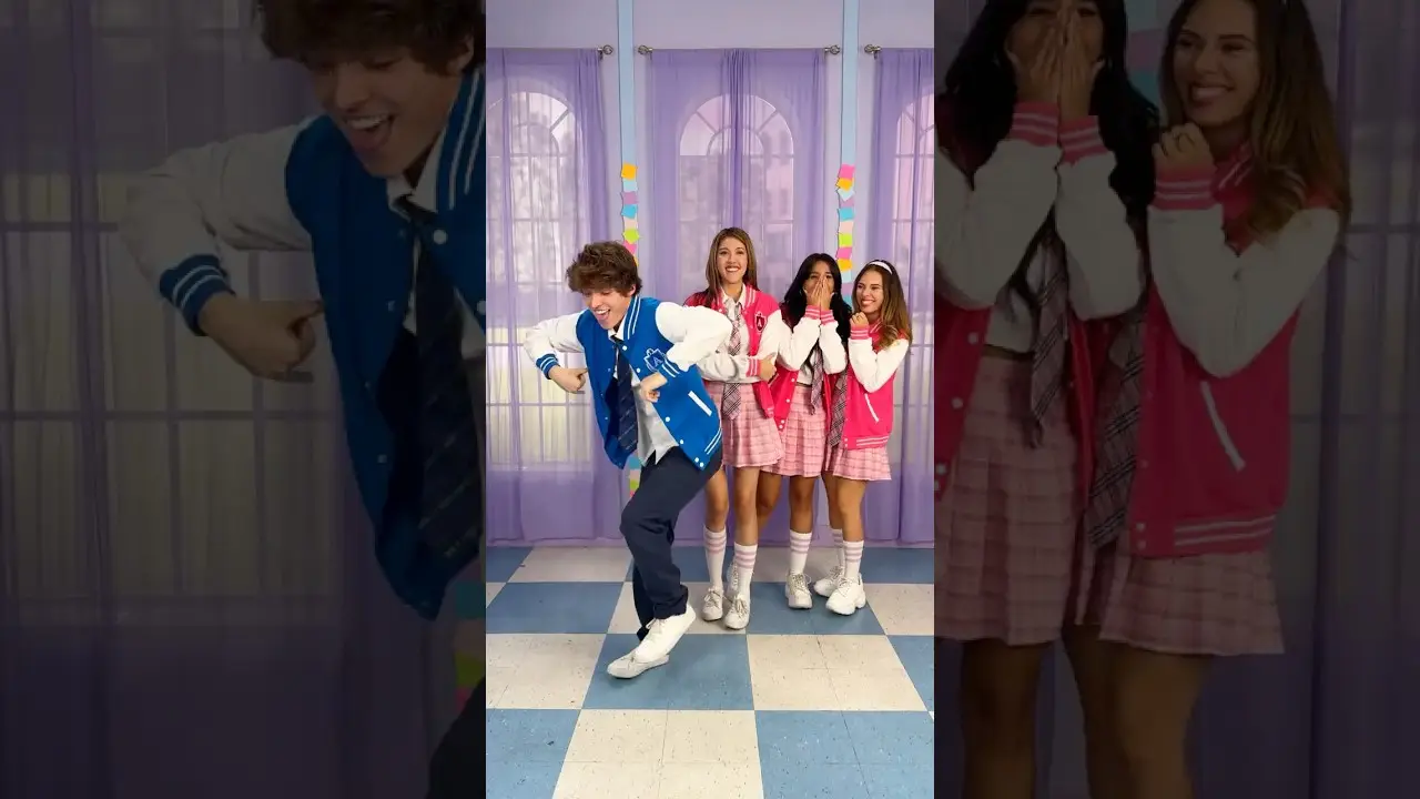 Chicken Dance Prank 🐔