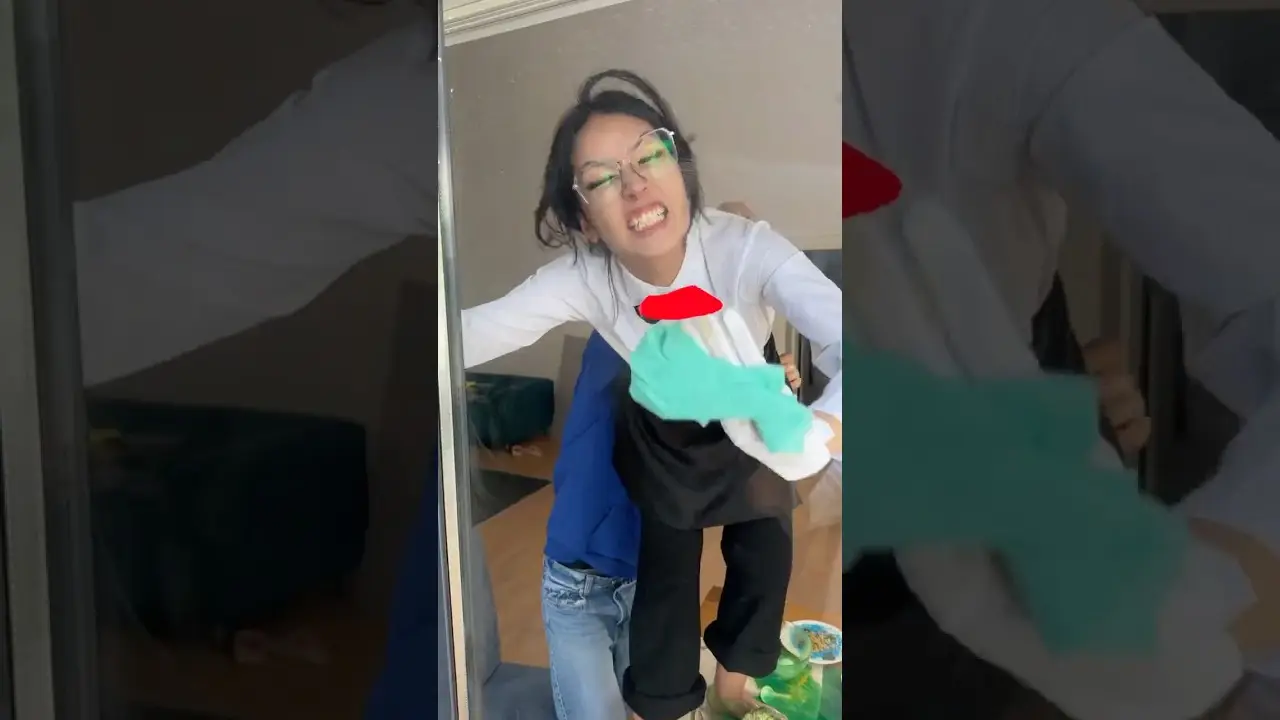 Waitress Stepped on my Food😭🦶🍕