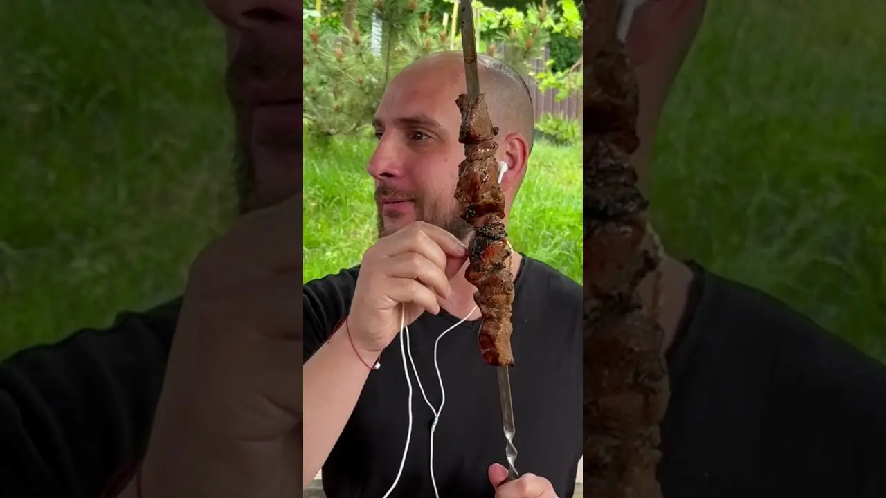 Каха слушает еду 2