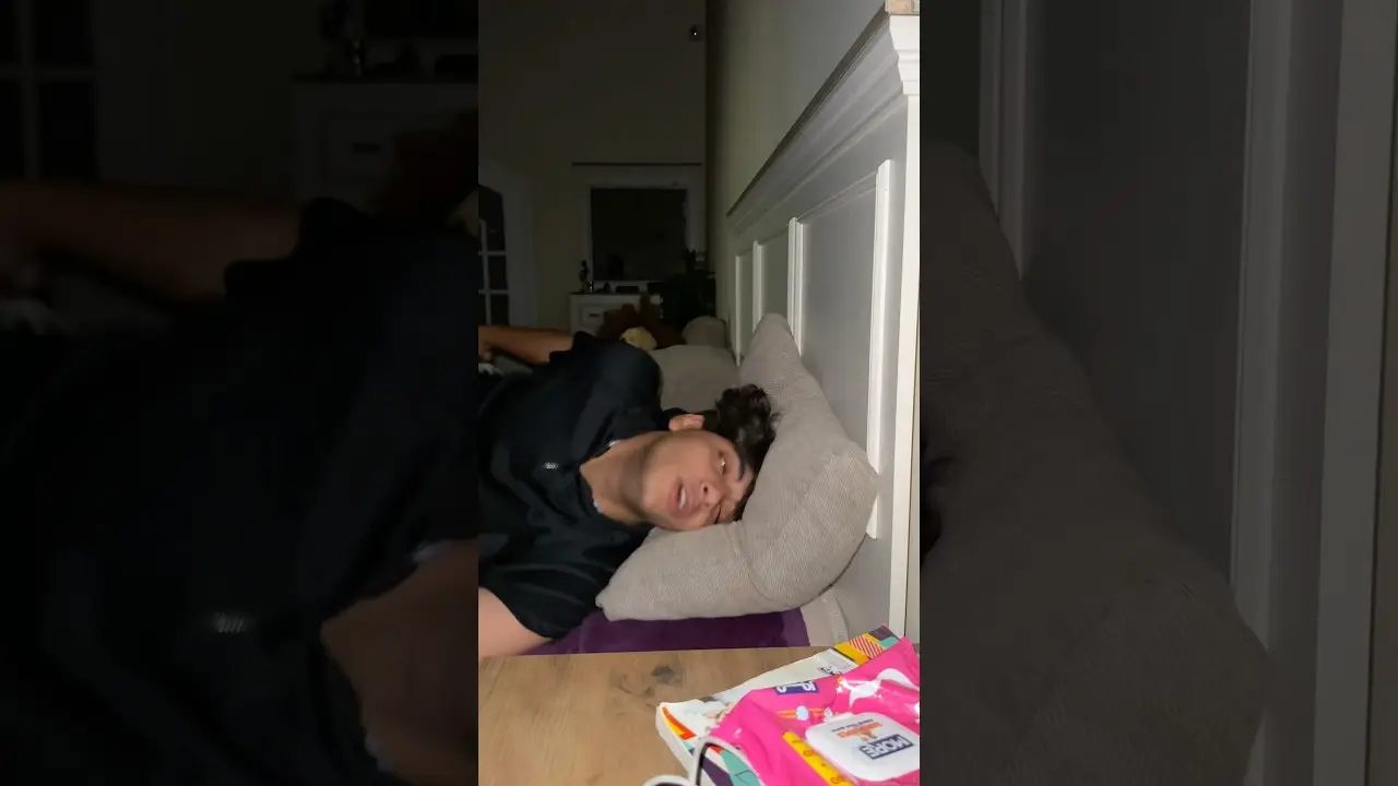 مين بيحصل ليه كده 😂
