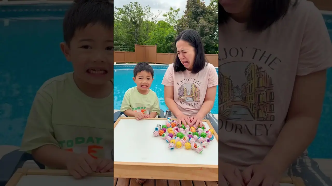 Candy prank on mom 🍭🤣😱