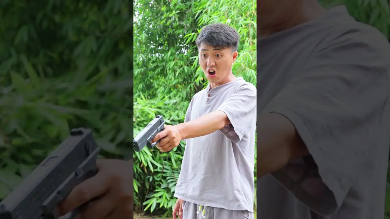 The two fought fiercely over a beef meatball😂 #funny #mukbang