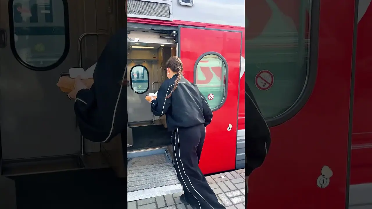 АРИАНА, ДЕЛАЙ НОГИ🤣