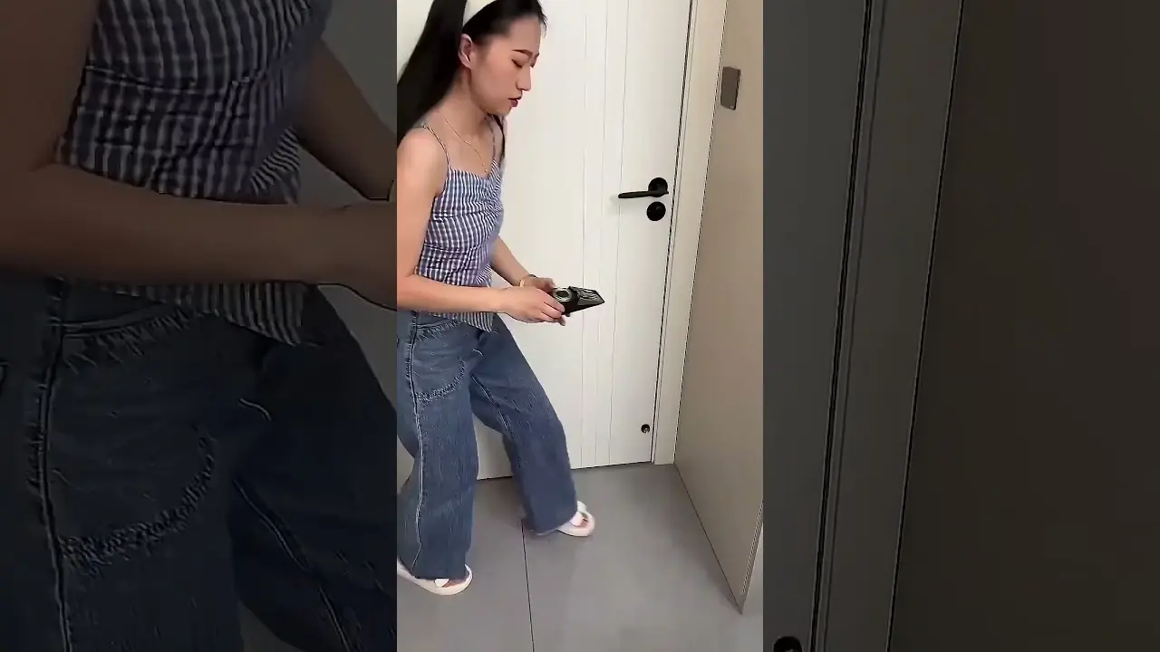 Cool Items! 🥰 Rental apartment safety device! #viral #gadgets #creative