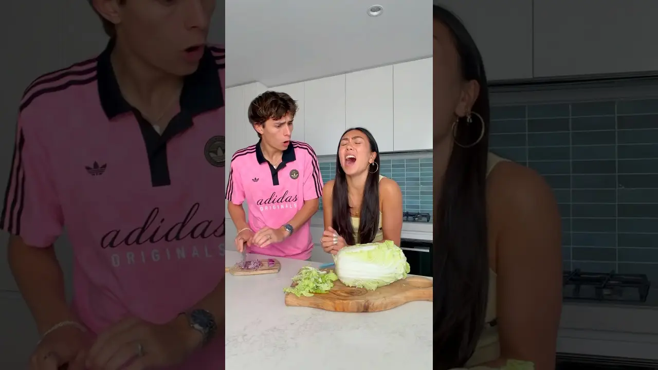 The lettuce started it 🤣🥬 Credit: @cure0721